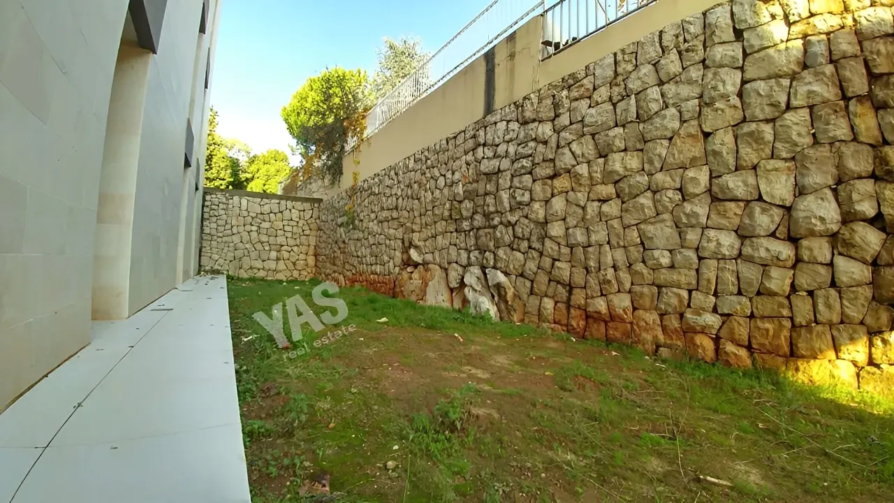 Apartment for Sale in Ballouneh