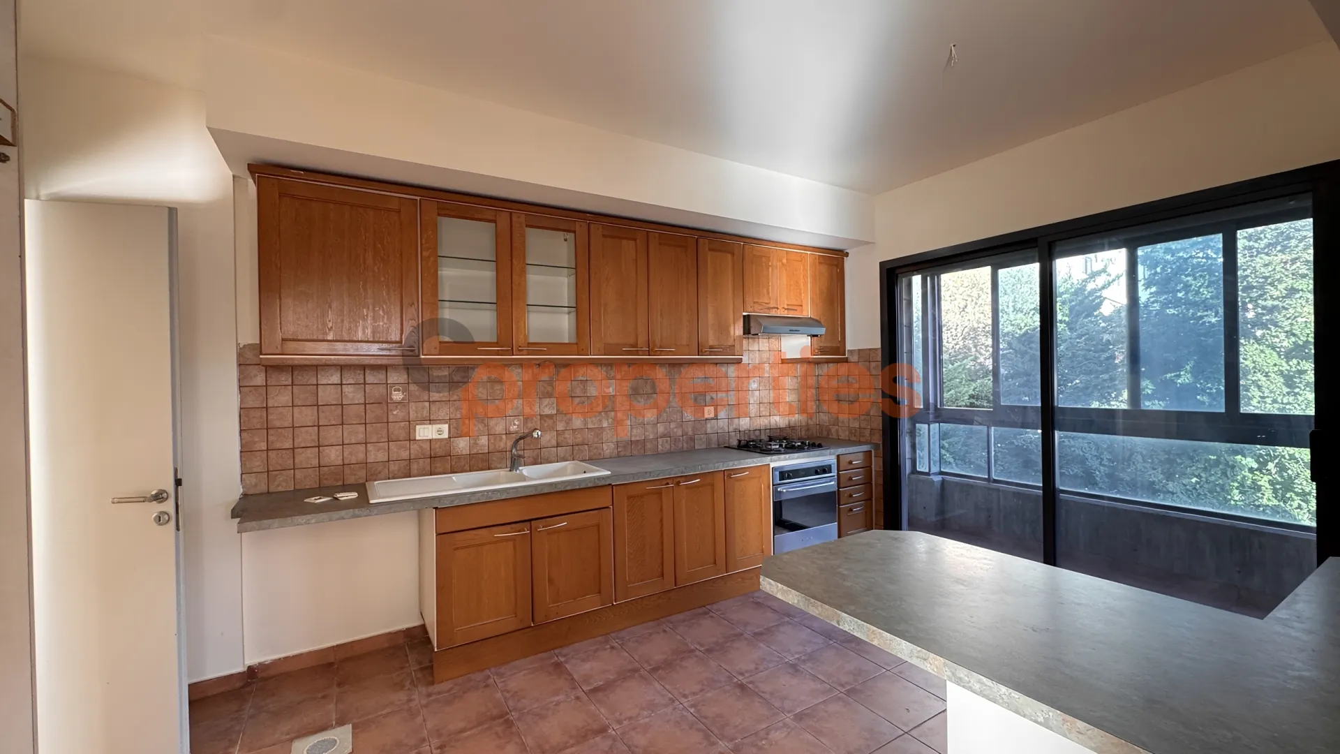 Apartment for Rent in Aaoukar