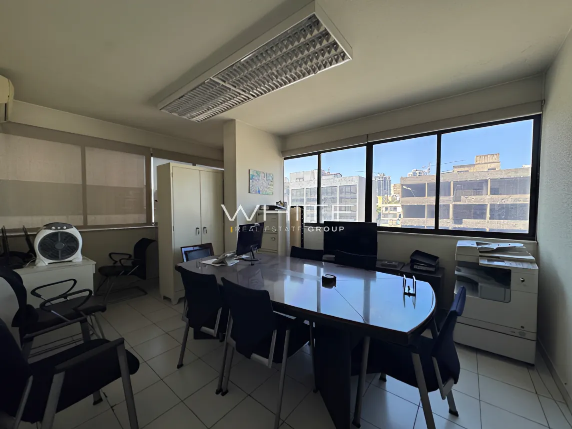 Office for rent in Sin El Fil
