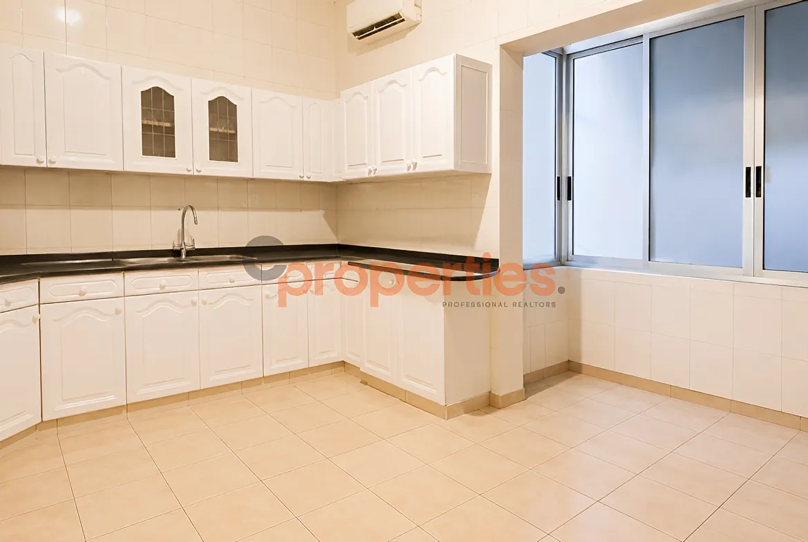 Apartment for Sale in Msaytbeh