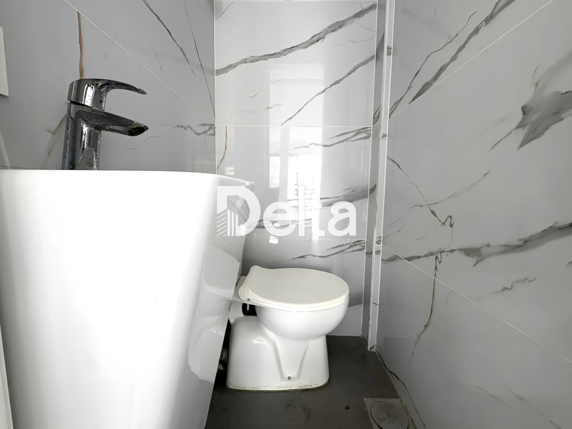 Apartment for sale in Sakiet El Janzeer