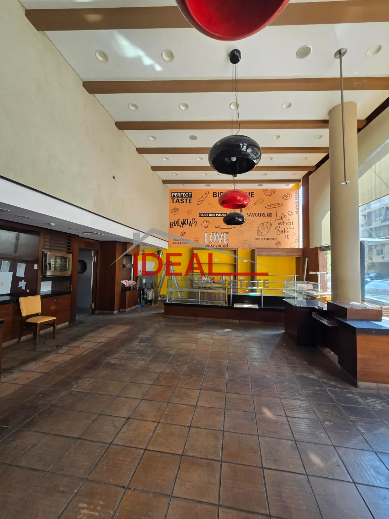 Restaurant for rent in Ain el remmeneh, baabda, Lebanon