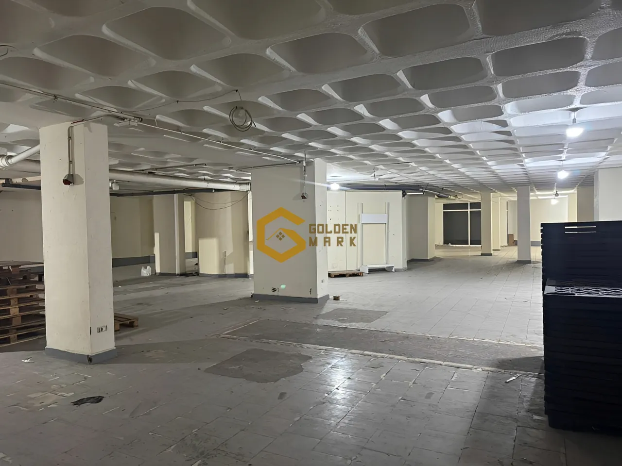 Warehouse for rent in Dbayeh
