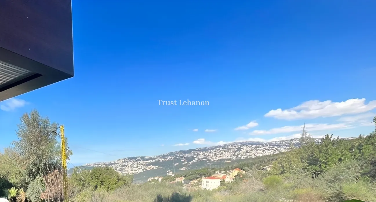 Apartment for sale in Qornet El Hamra, Lebanon - 3 bed, 4 bath
