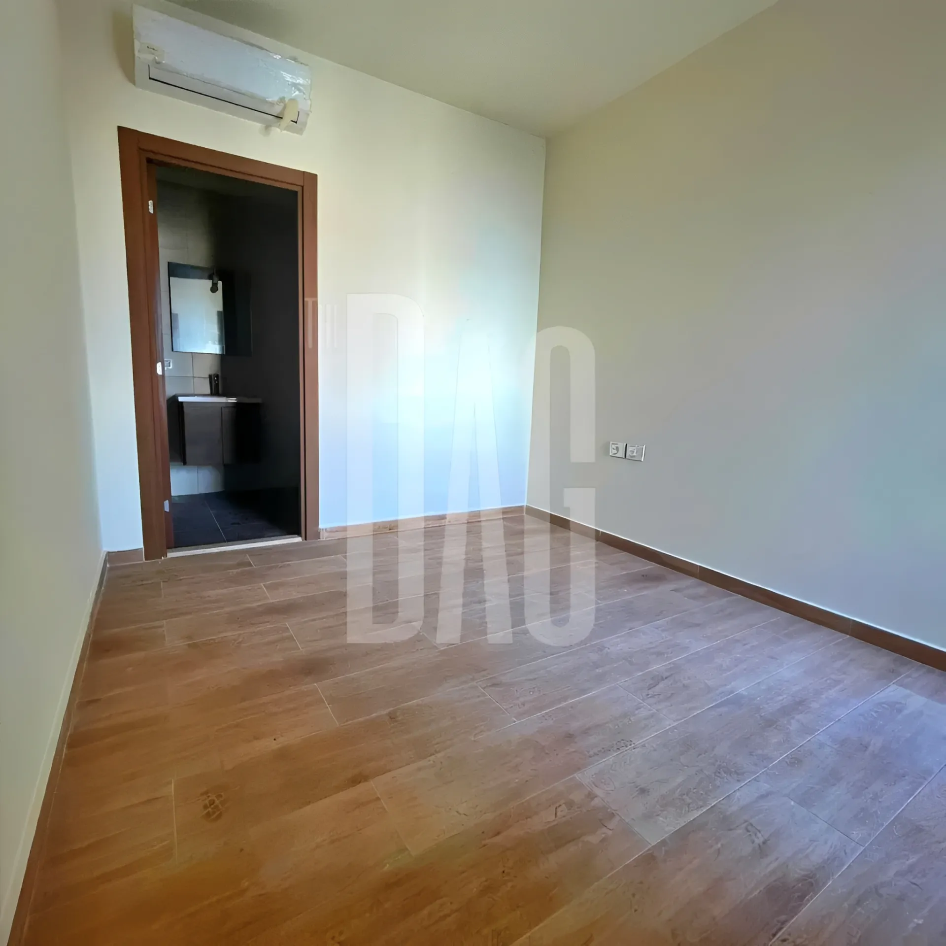 Apartment for Sale in Achrafieh, Beirut, Lebanon - 1 bed, 2 bath