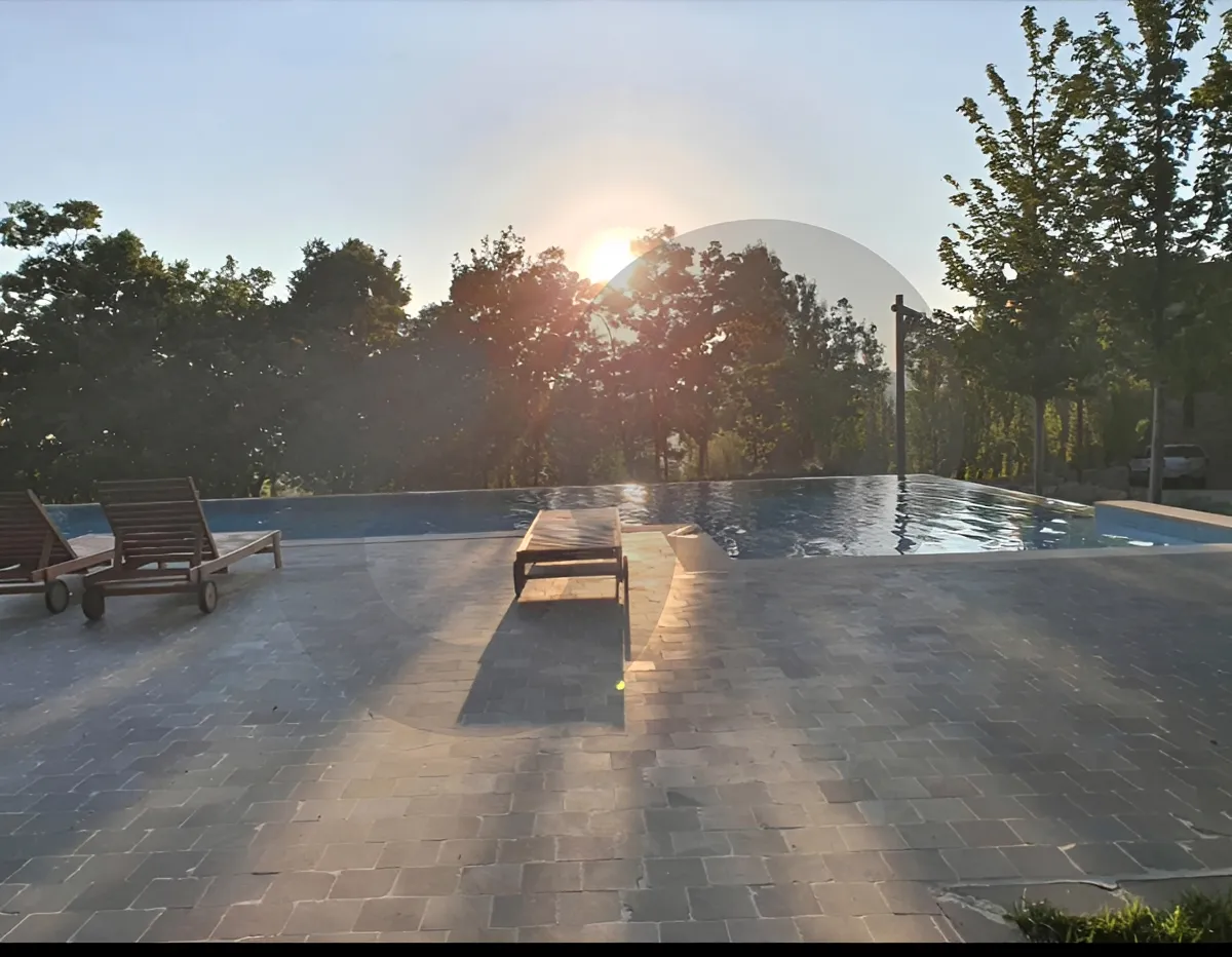 Chalet for Sale in Faraiya