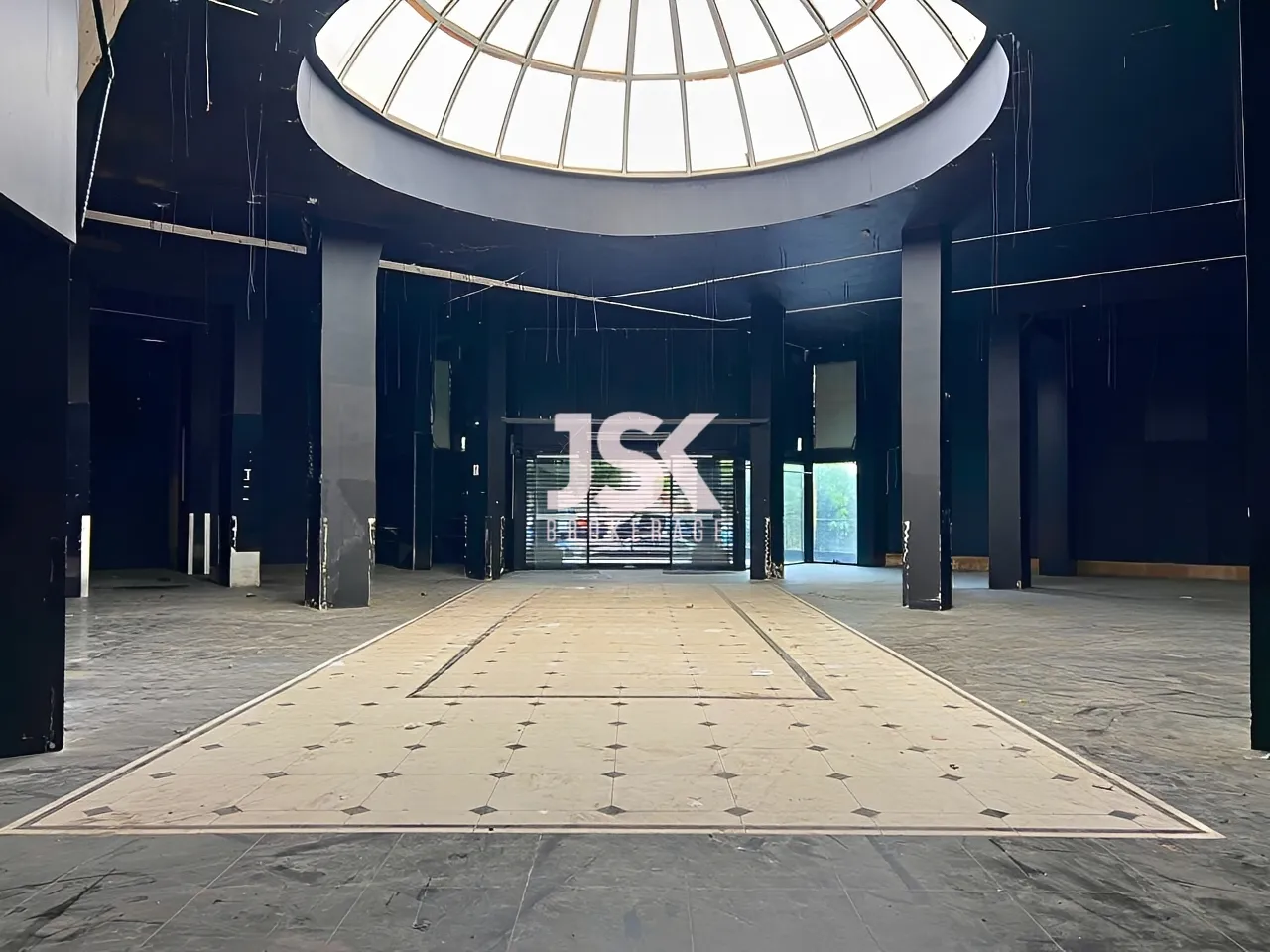 Shop for Rent in Achrafieh