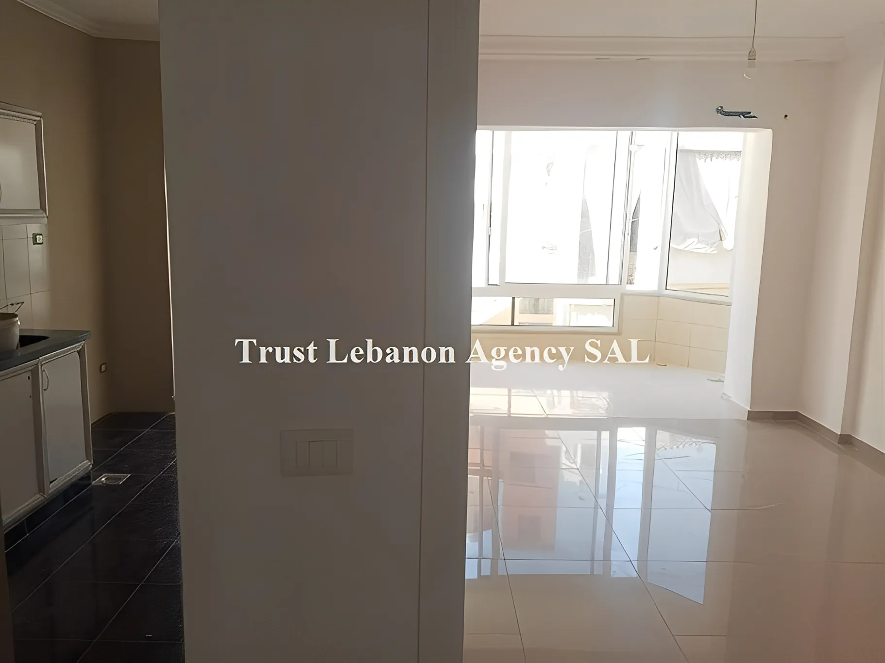 Apartment for Rent in Achrafieh Gemayzeh - 1 bed, 1 bath