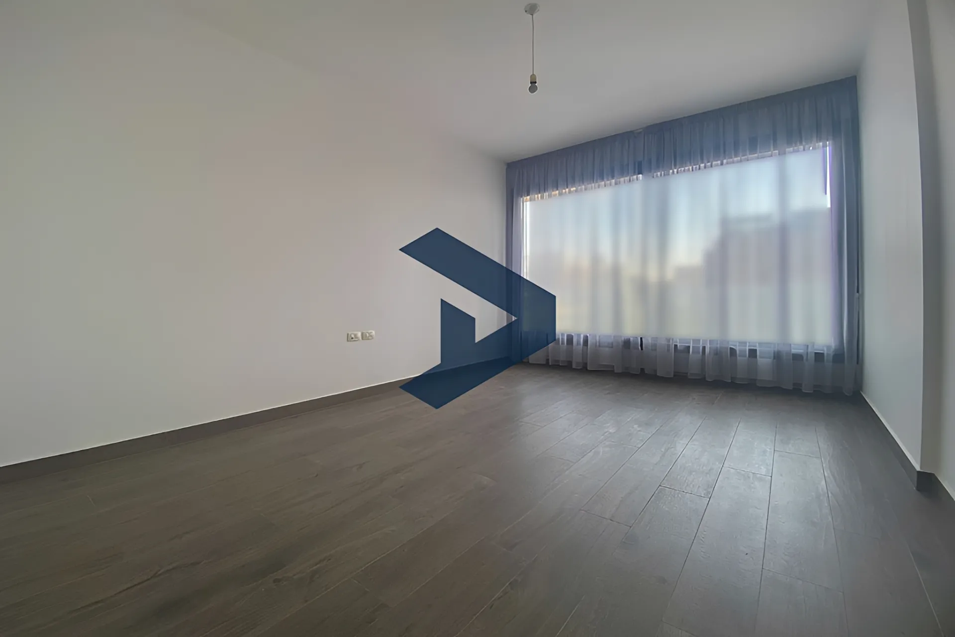Apartment for rent in Kraytem, Beirut, Lebanon - 3 bed, 4 bath