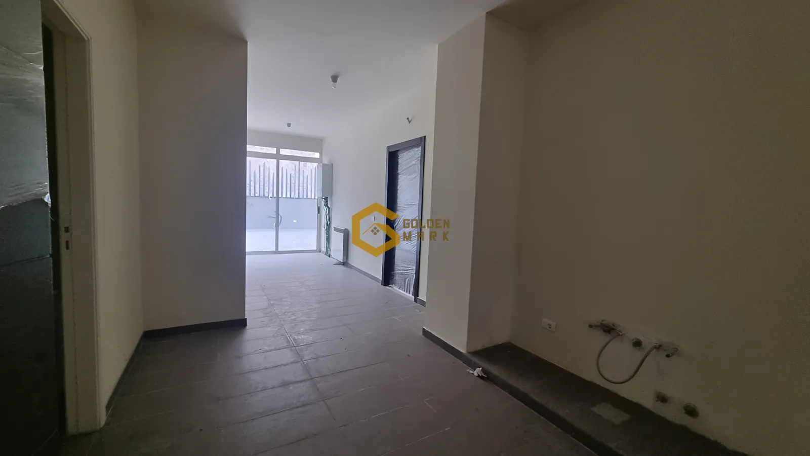 Apartment for Sale in Ain Aar - 3 bed, 5 bath