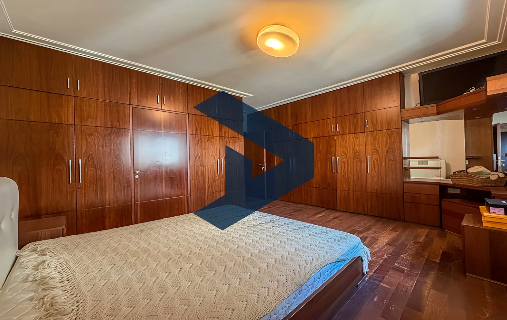 Apartment for rent in Clemenceau, Bayrut, Lebanon