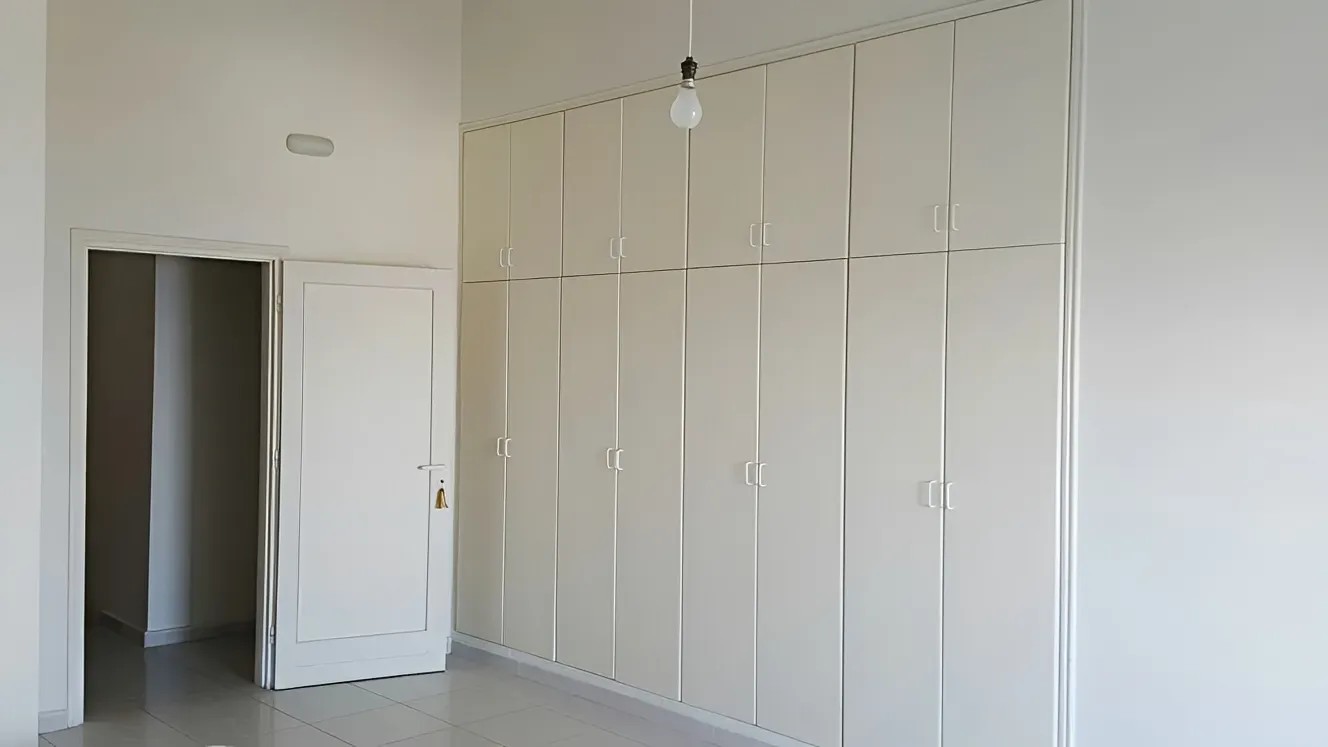 Apartment for Sale in Ballouneh - 3 bed, 4 bath