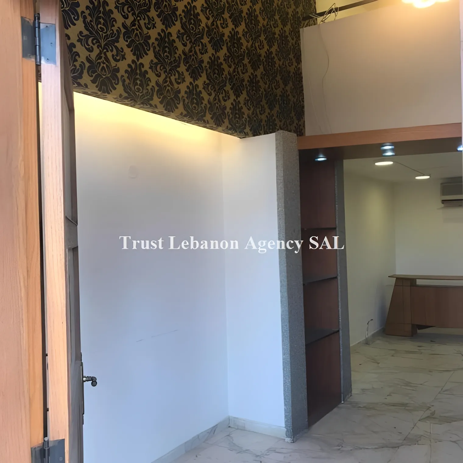 Shop For Sale in Metn, Sin El Fil