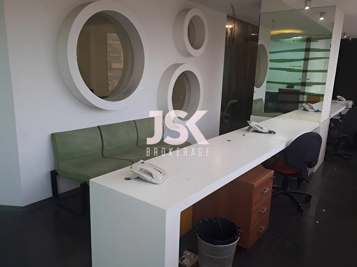 Office for rent in Daoura