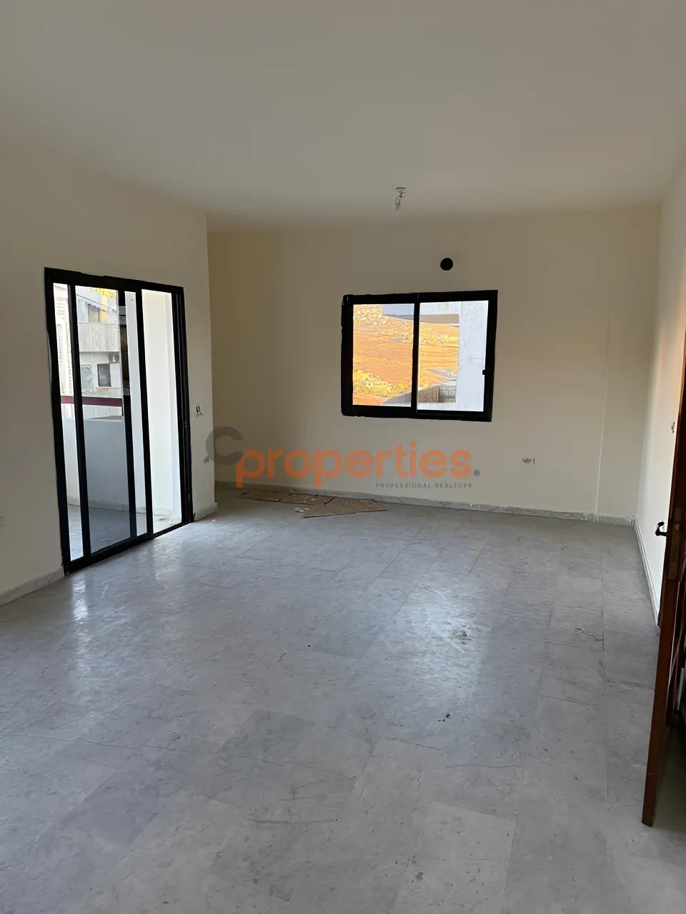 Apartment for Rent in Ain El Jdideh