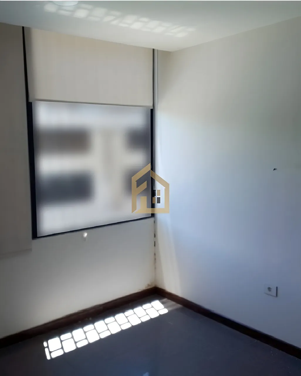 Office for rent in Daoura, Lebanon