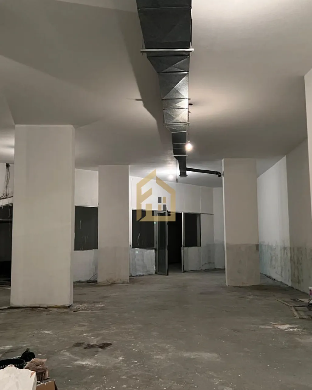 Warehouse for rent in Dekwaneh, Lebanon
