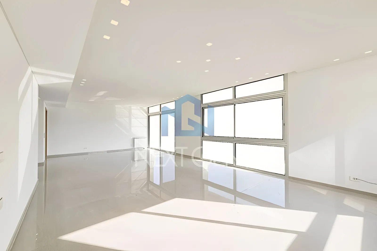 Apartment for Sale in Achrafieh - 3 bed, 5 bath