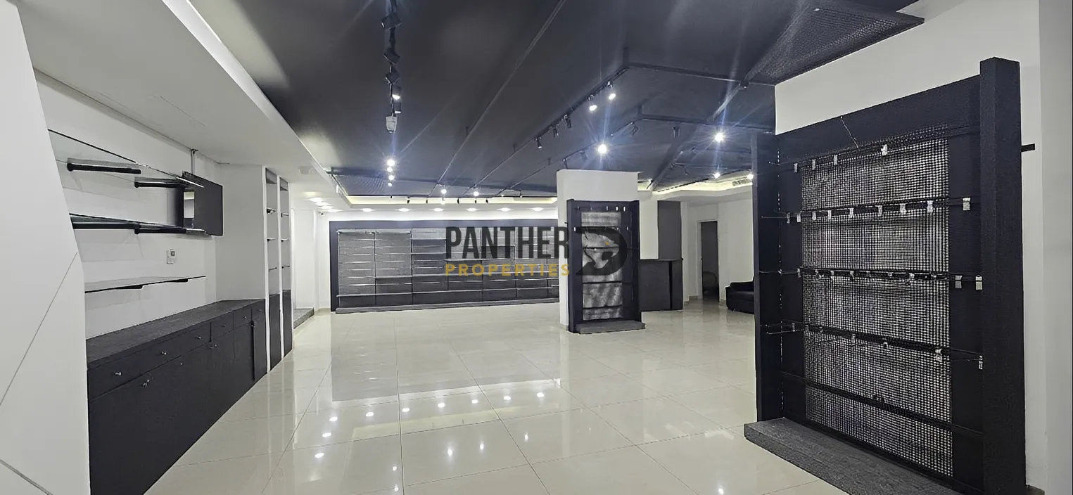 Showroom for rent in Louaizeh, lebanon