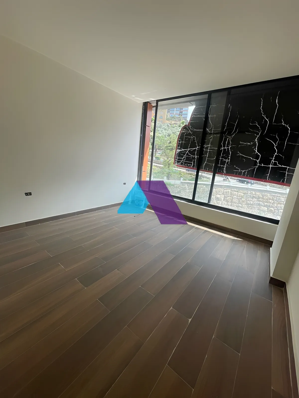Apartment for Sale in Mansourieh - 3 bed, 5 bath