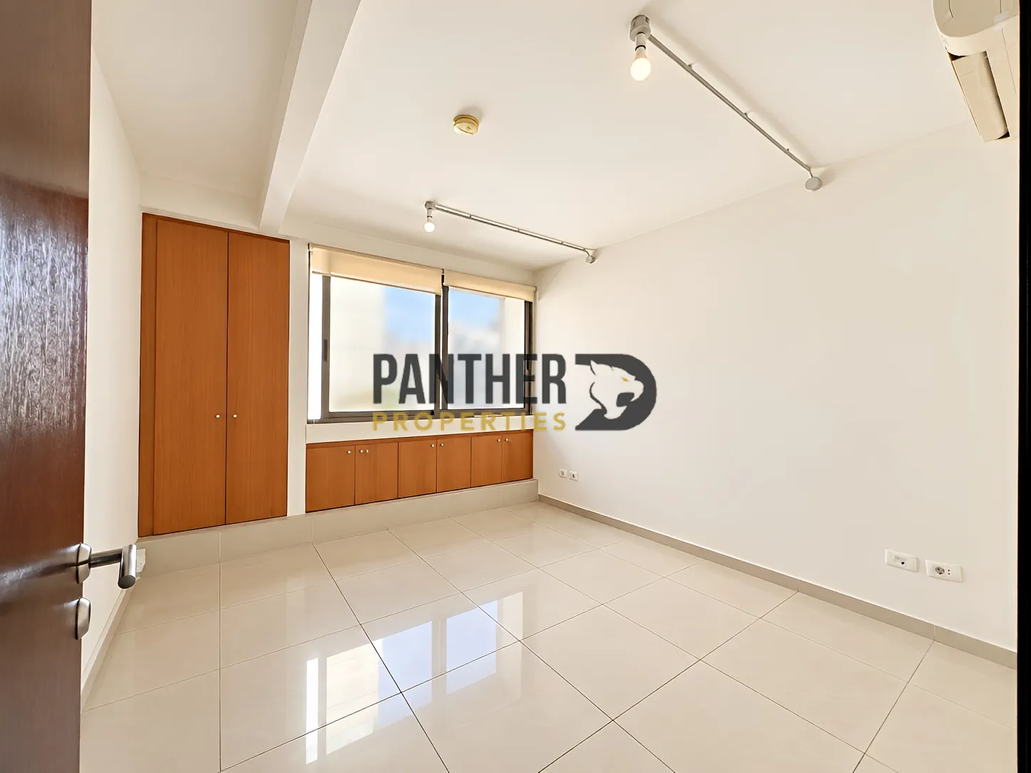 Office for rent in Achrafieh