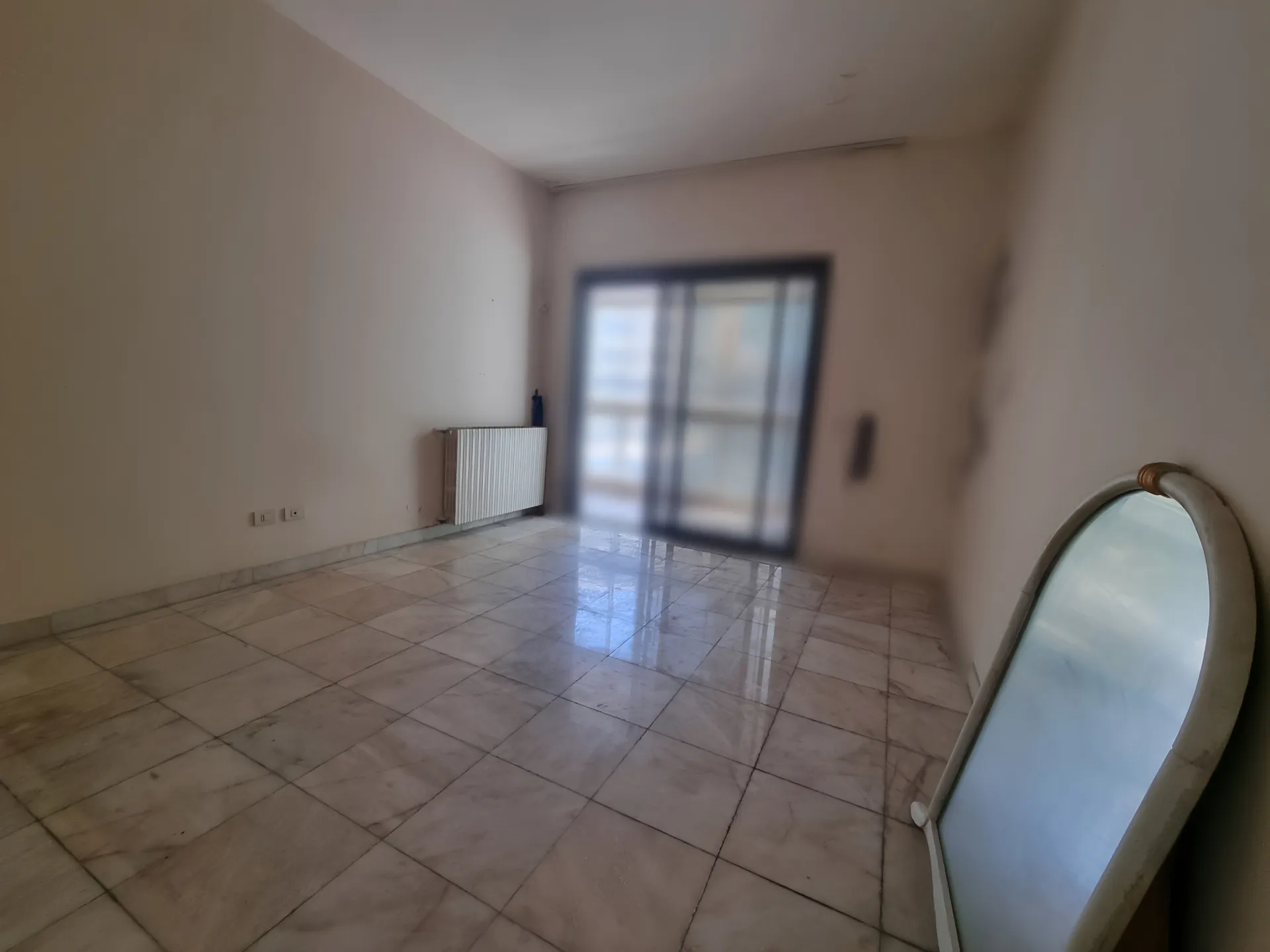 Apartment for Sale in Ain El Tineh - 4 bed, 5 bath