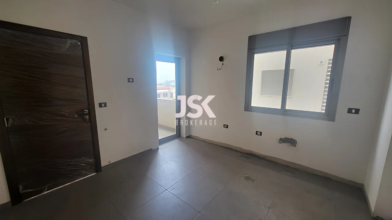 Apartment for Sale in Haret Sakher - 3 bed, 3 bath