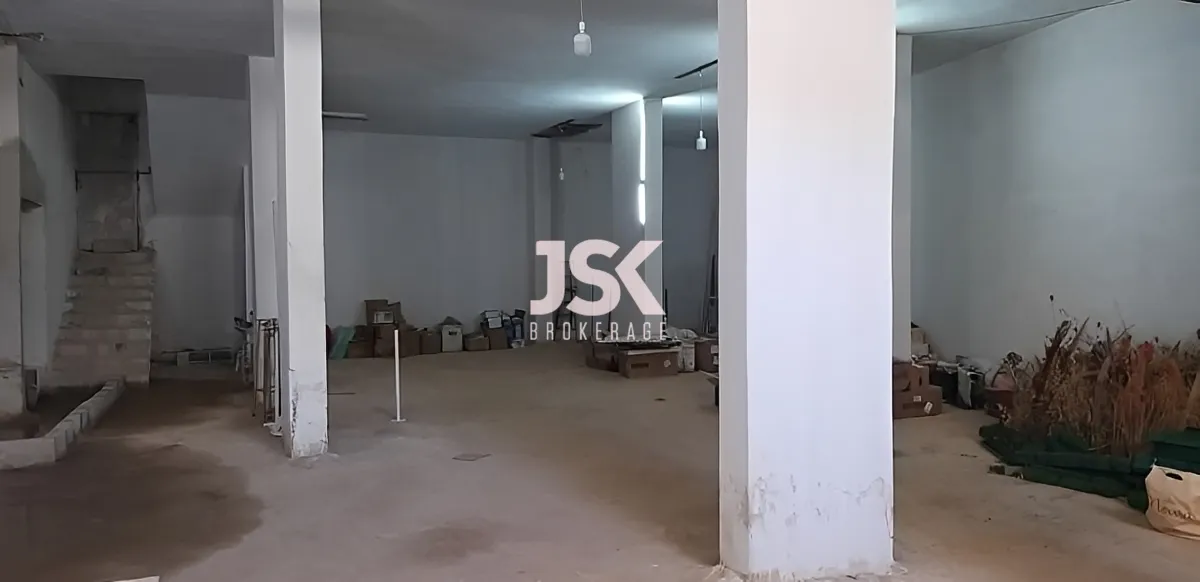 Warehouse for sale in Naqqache