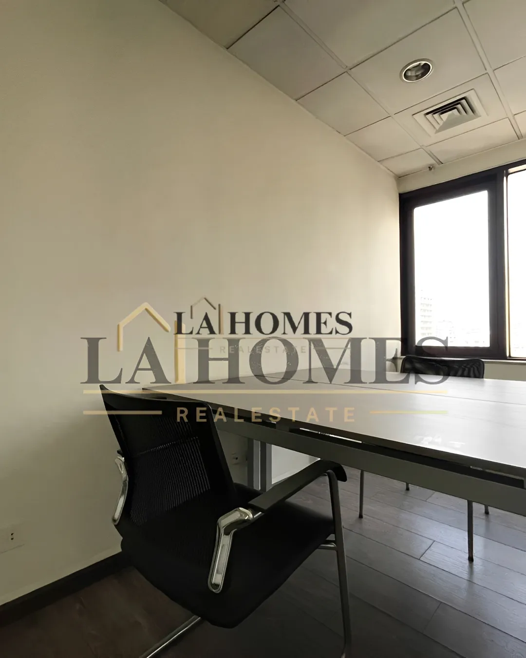 Office for rent in Sin El Fil