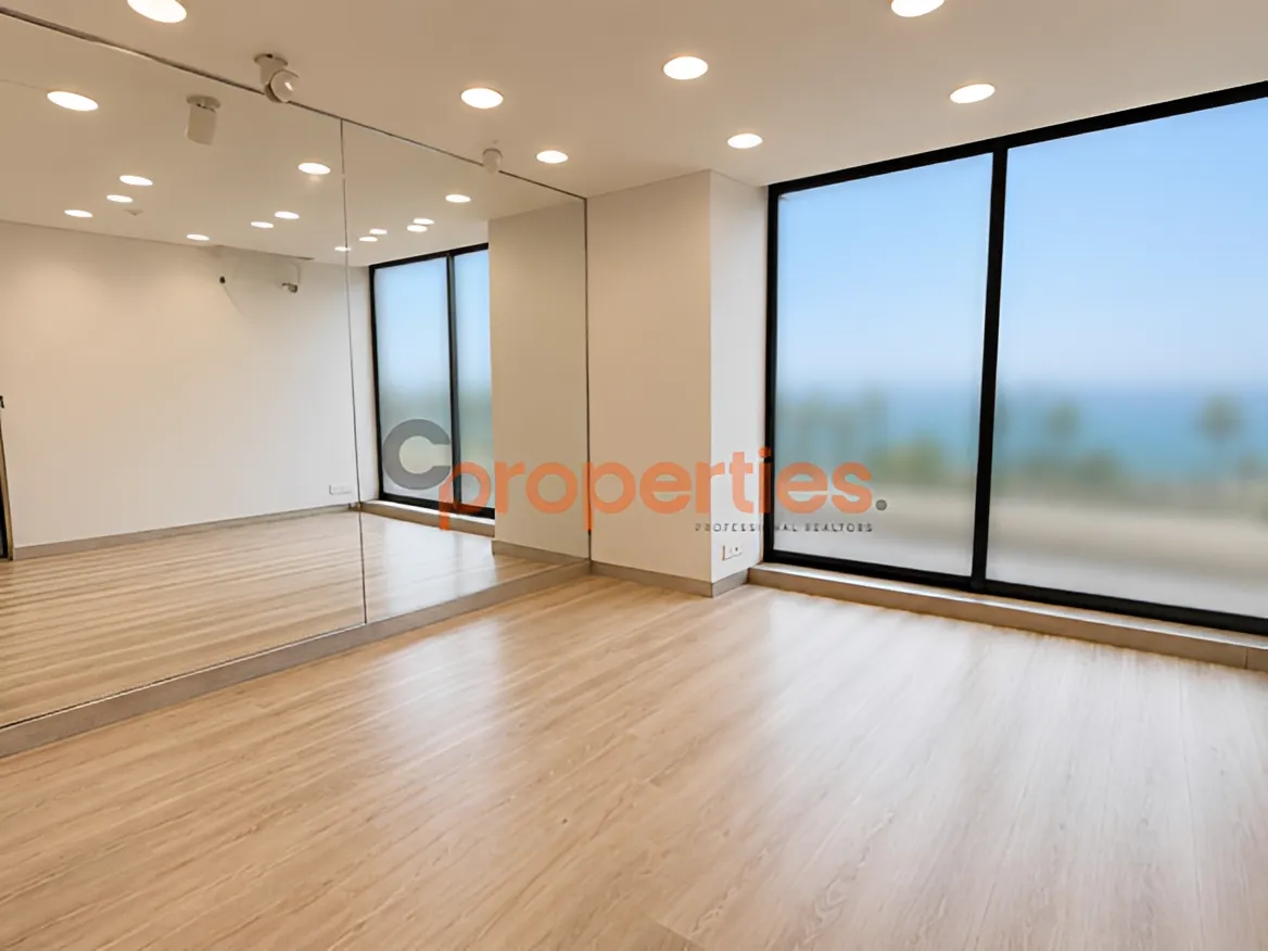 Shop for rent in Ramleh Al Bayda, Beirut, Lebanon