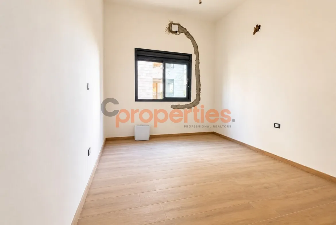 Apartment for Sale in Ballouneh