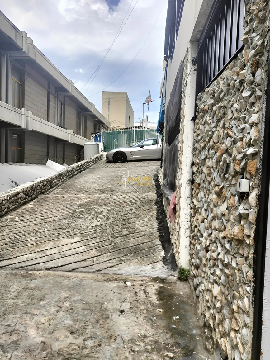 Warehouse For Rent in Rawda