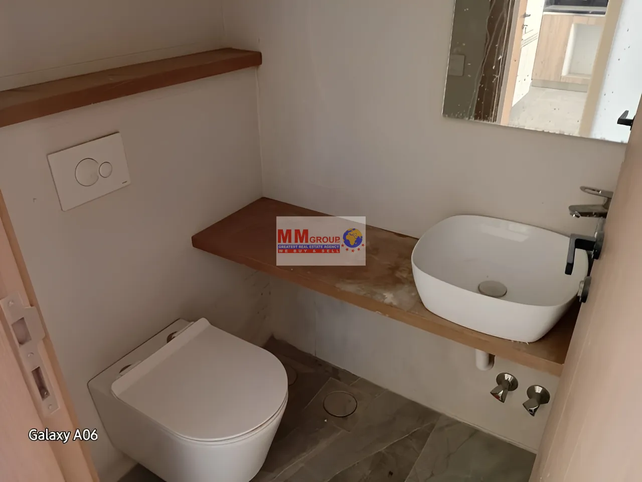 Apartment for Sale in Ain Najem
