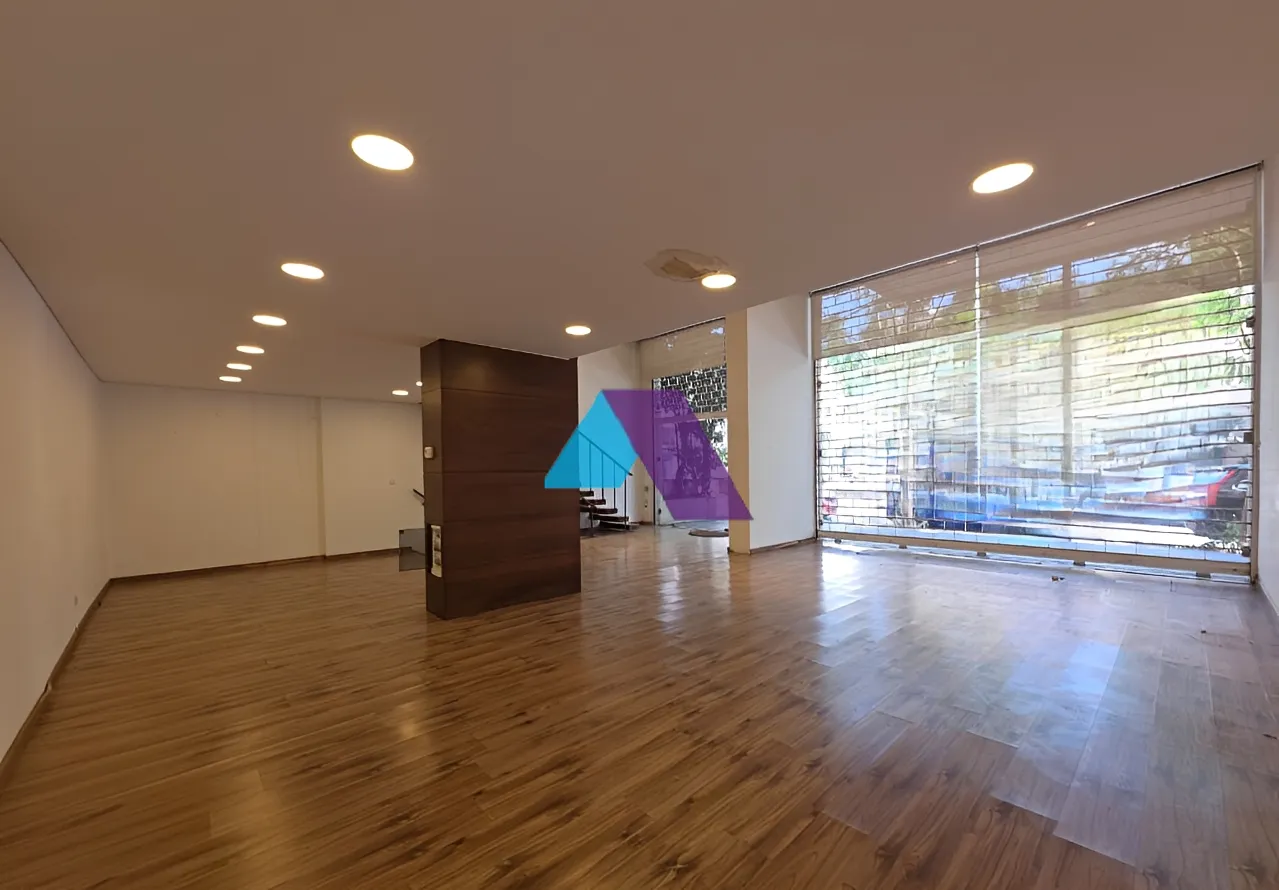 Shop for rent in Achrafieh