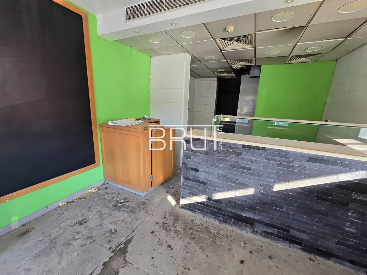 Shop For Sale in Sarba