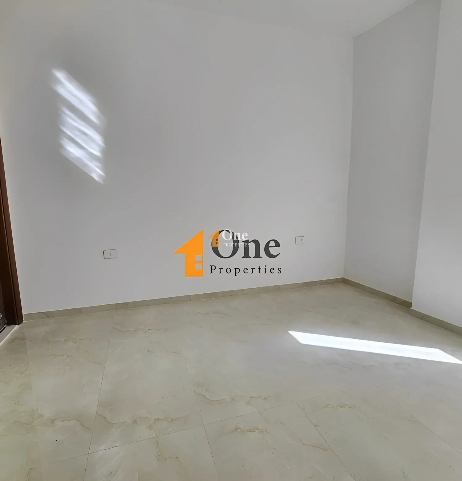 Apartment for Sale in Ballouneh, Lebanon - 3 bed, 3 bath
