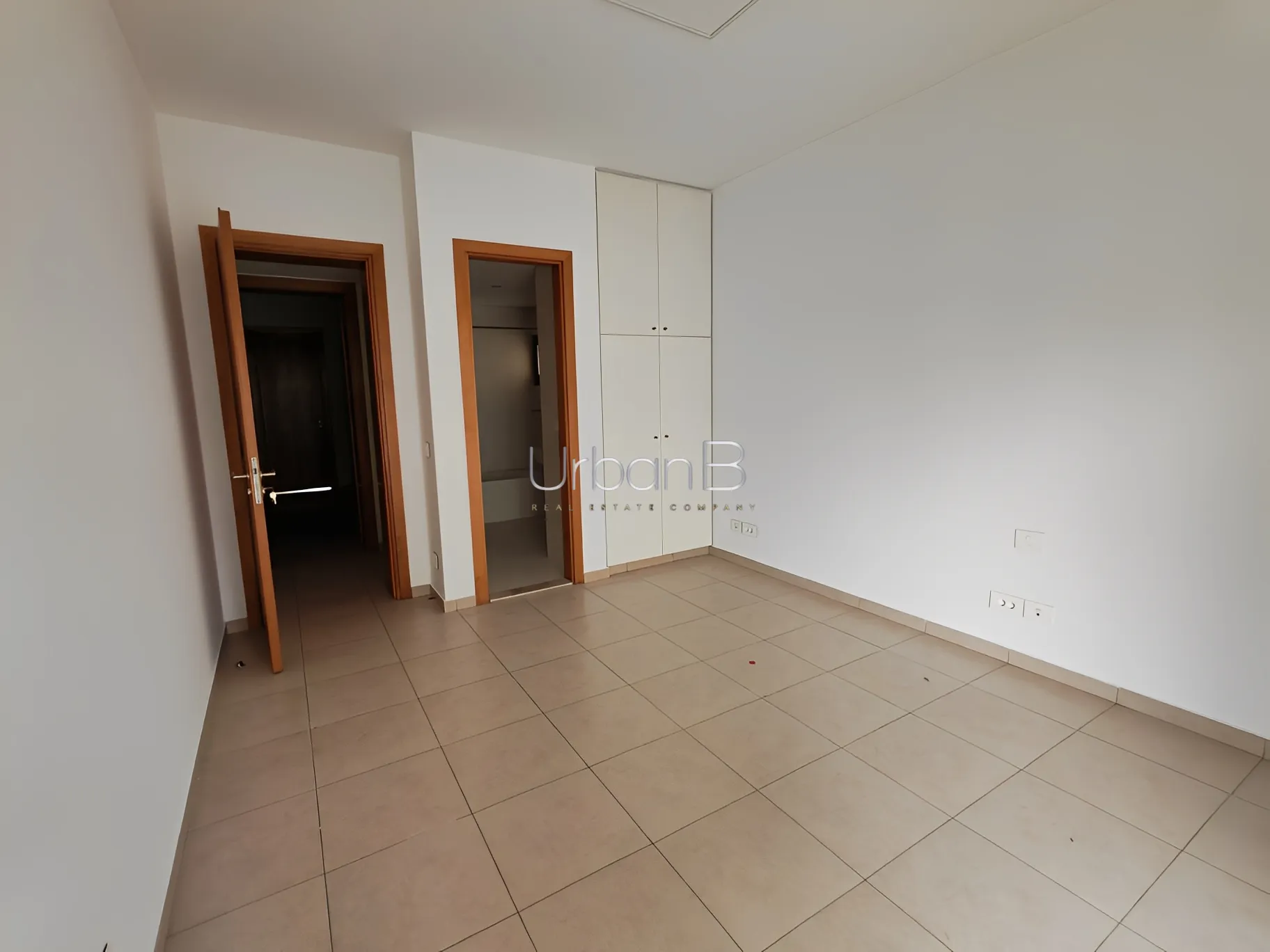Apartment for Rent in Mar Meter, Achrafieh, Beirut