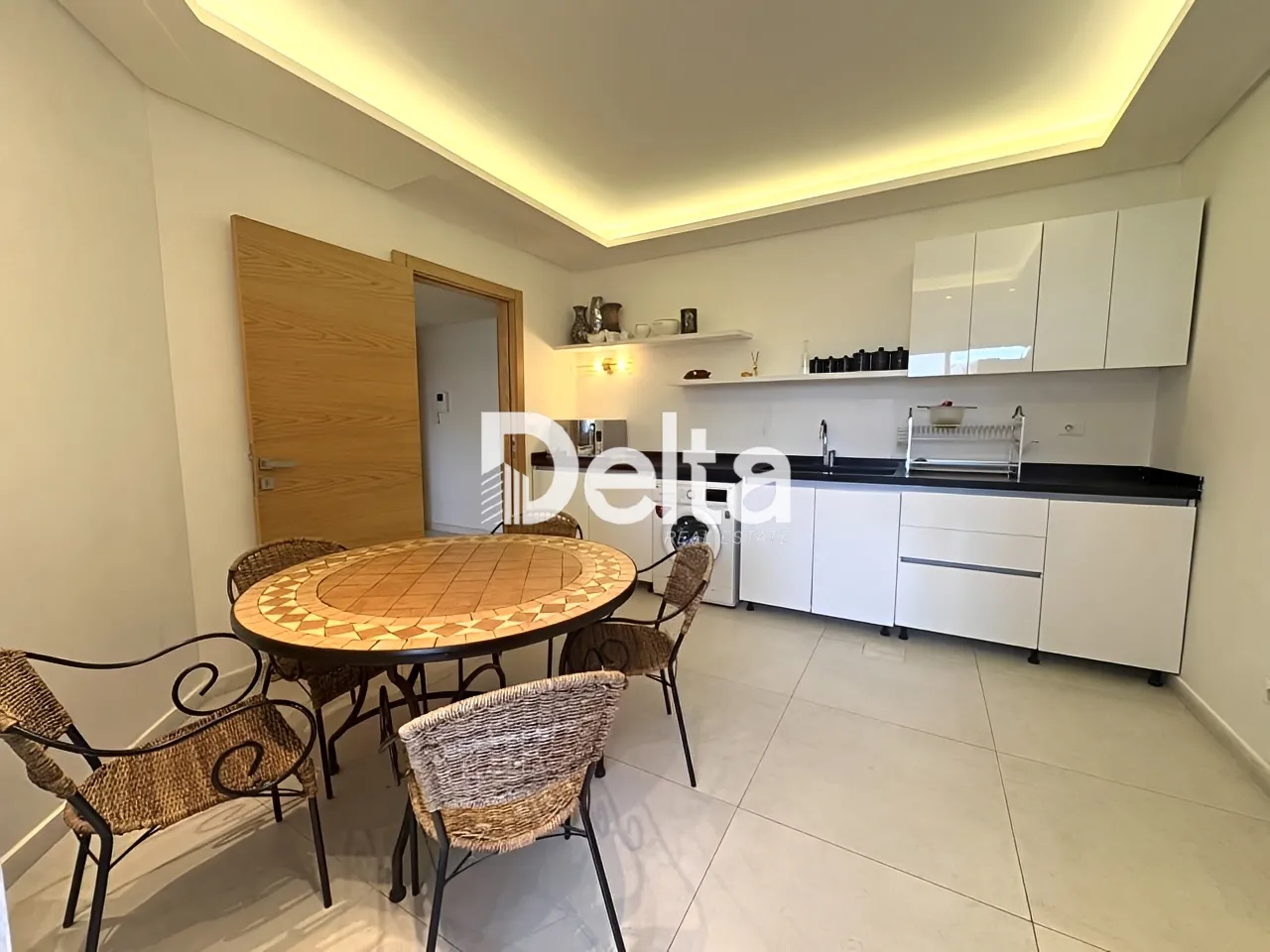 Apartment for rent in Sanayeh