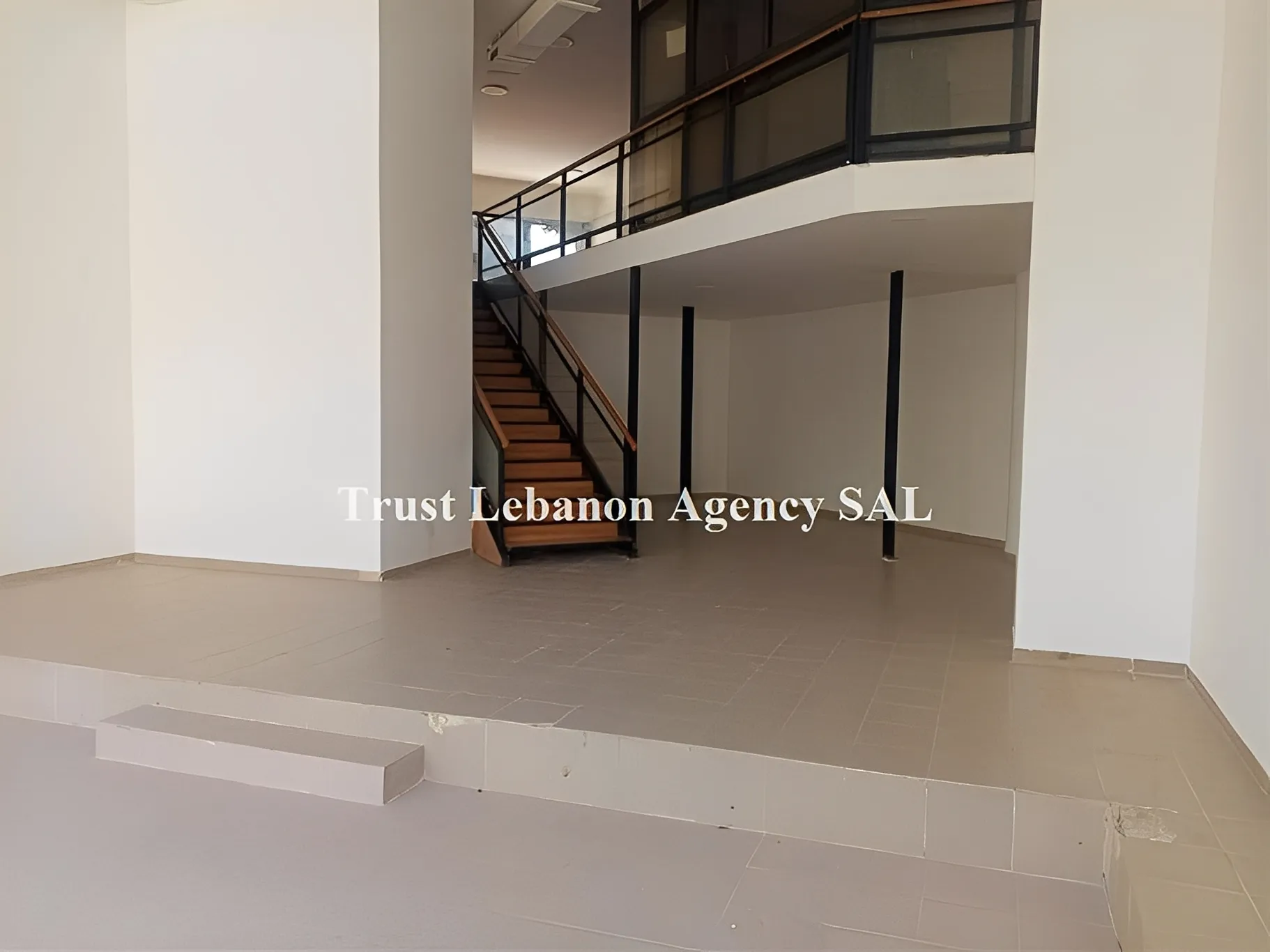 Shop For Rent in Beirut, Ashrafieh