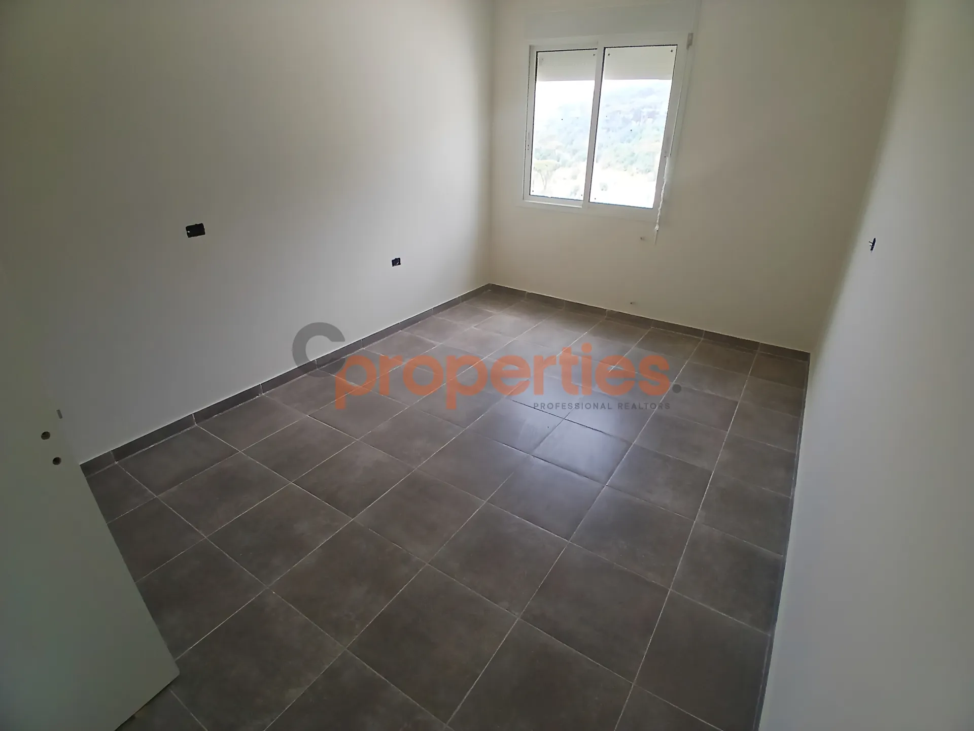 Apartment for Sale in Zaraoun