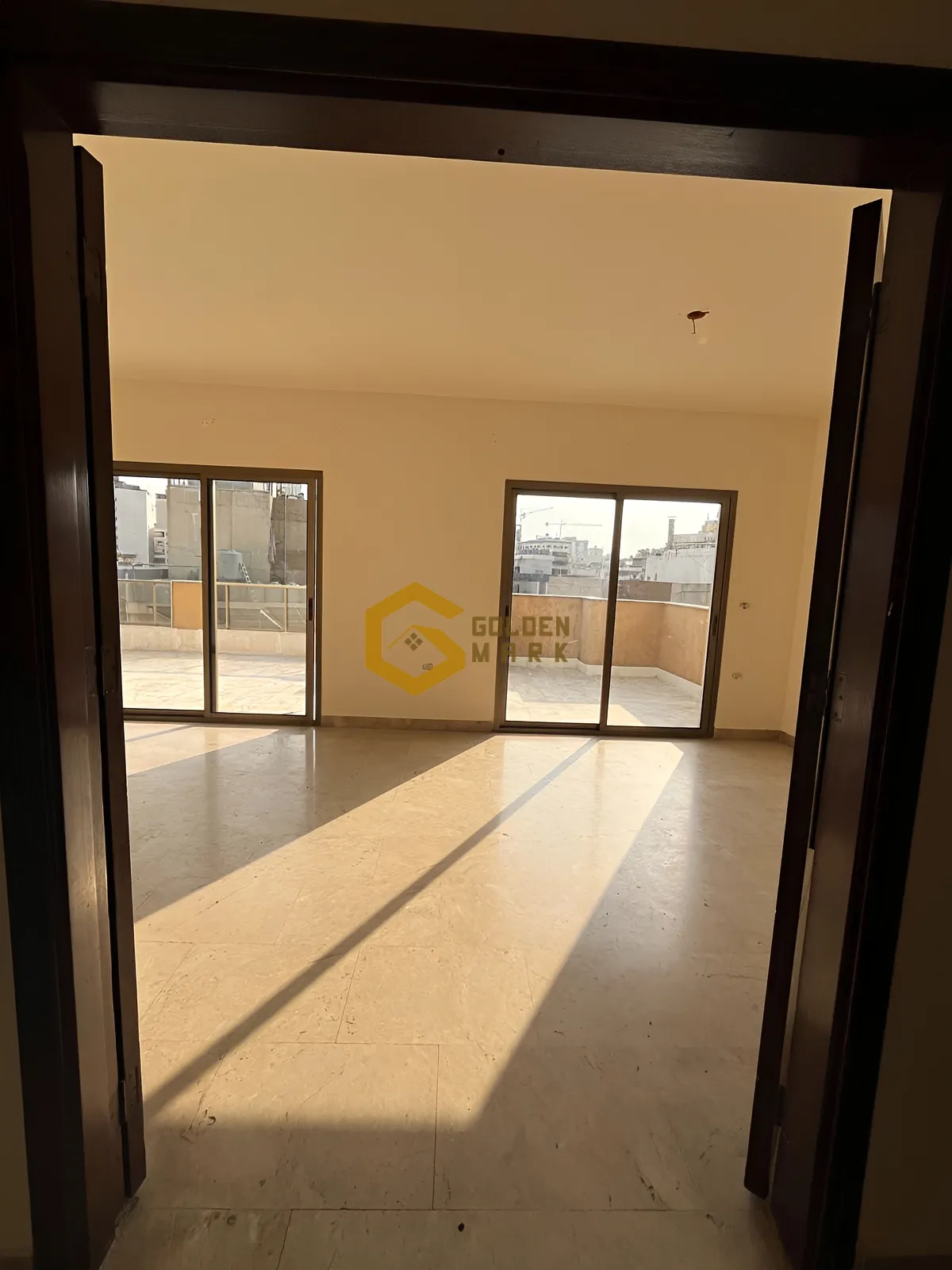 Apartment for Sale in Zarif, Bayrut