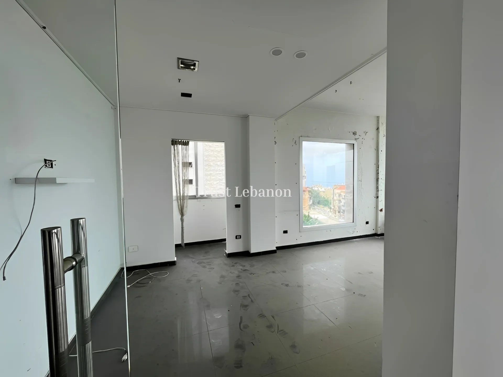Office for rent in Beit Al Koukko, Lebanon