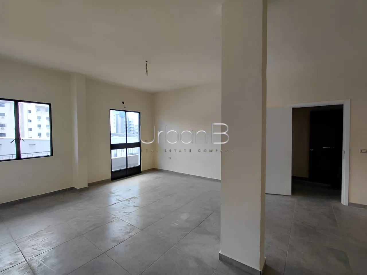 Office for rent in Baouchriyeh