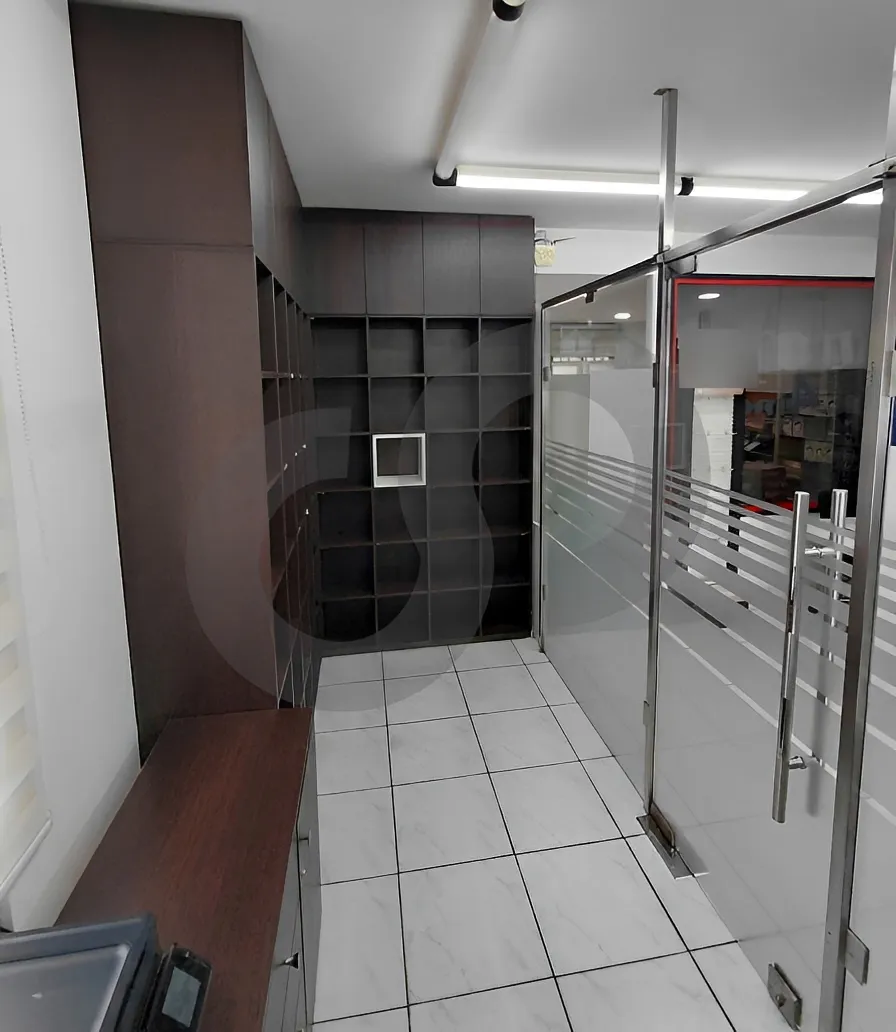 Office for rent in Baouchriyeh