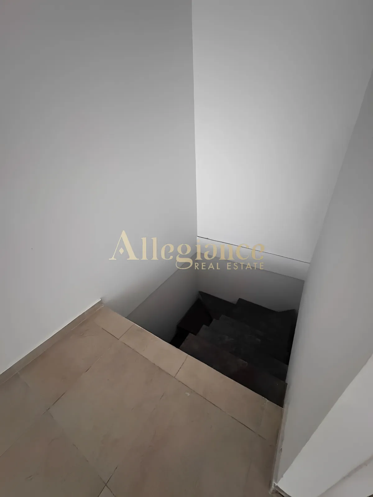 Shop for rent in Baabda