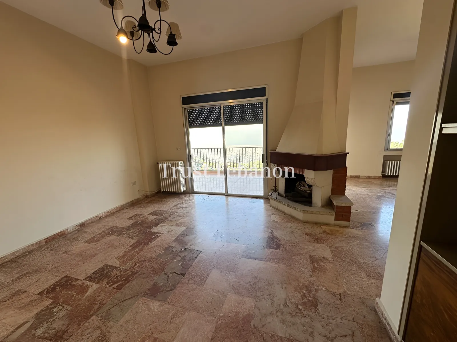 Apartment for sale in Ain Saadeh
