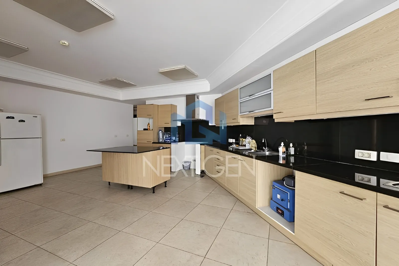 Apartment for Sale in Ain Al Mraiseh