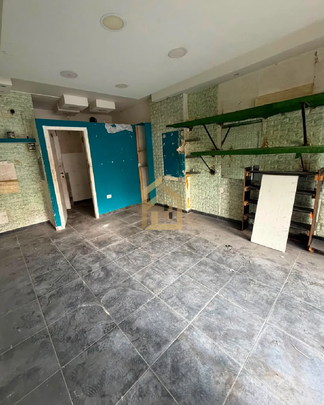 Shop for sale in Ain El Remmaneh, Lebanon
