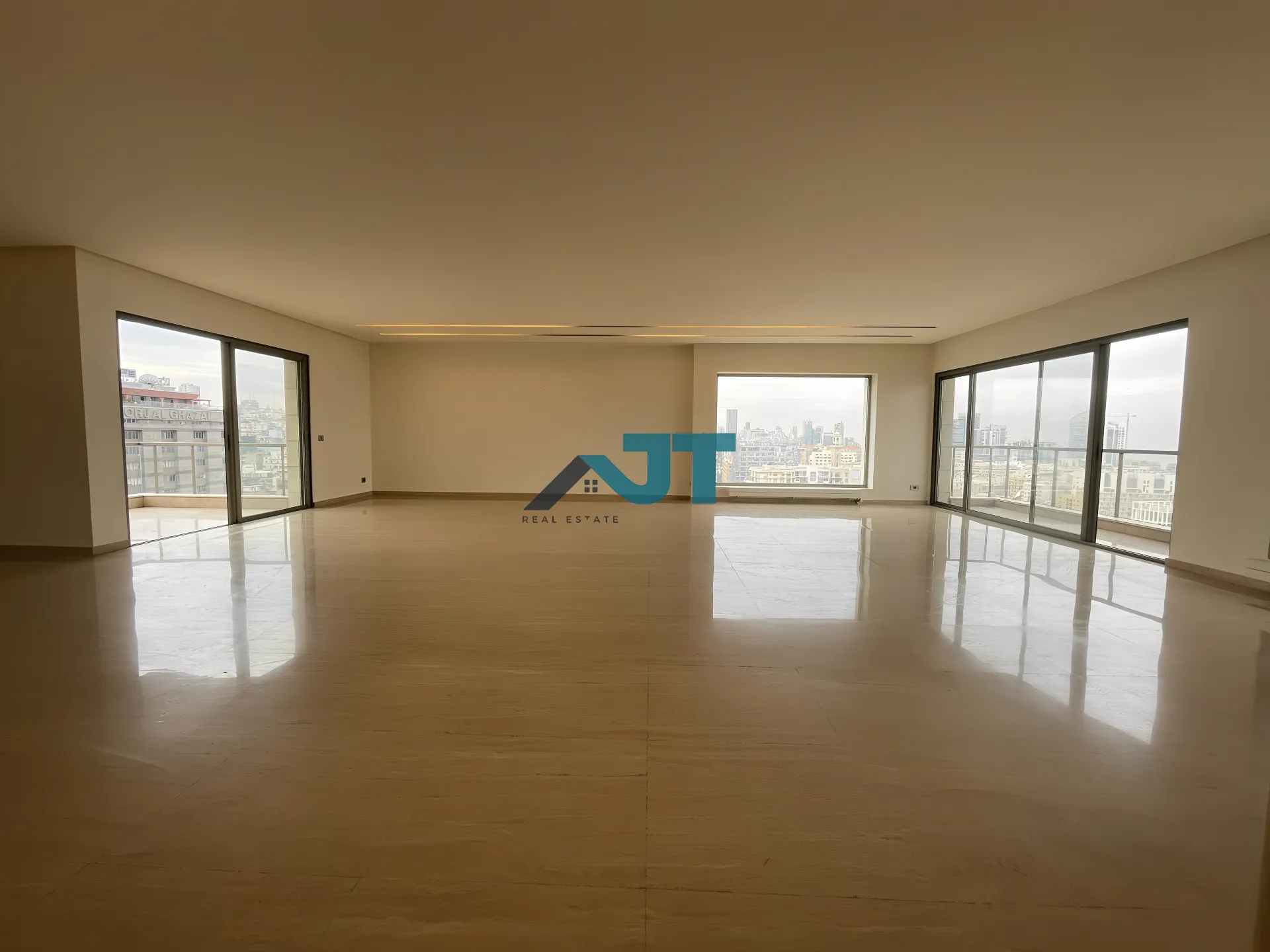Apartment for Sale in Saife - 3 bed, 4 bath