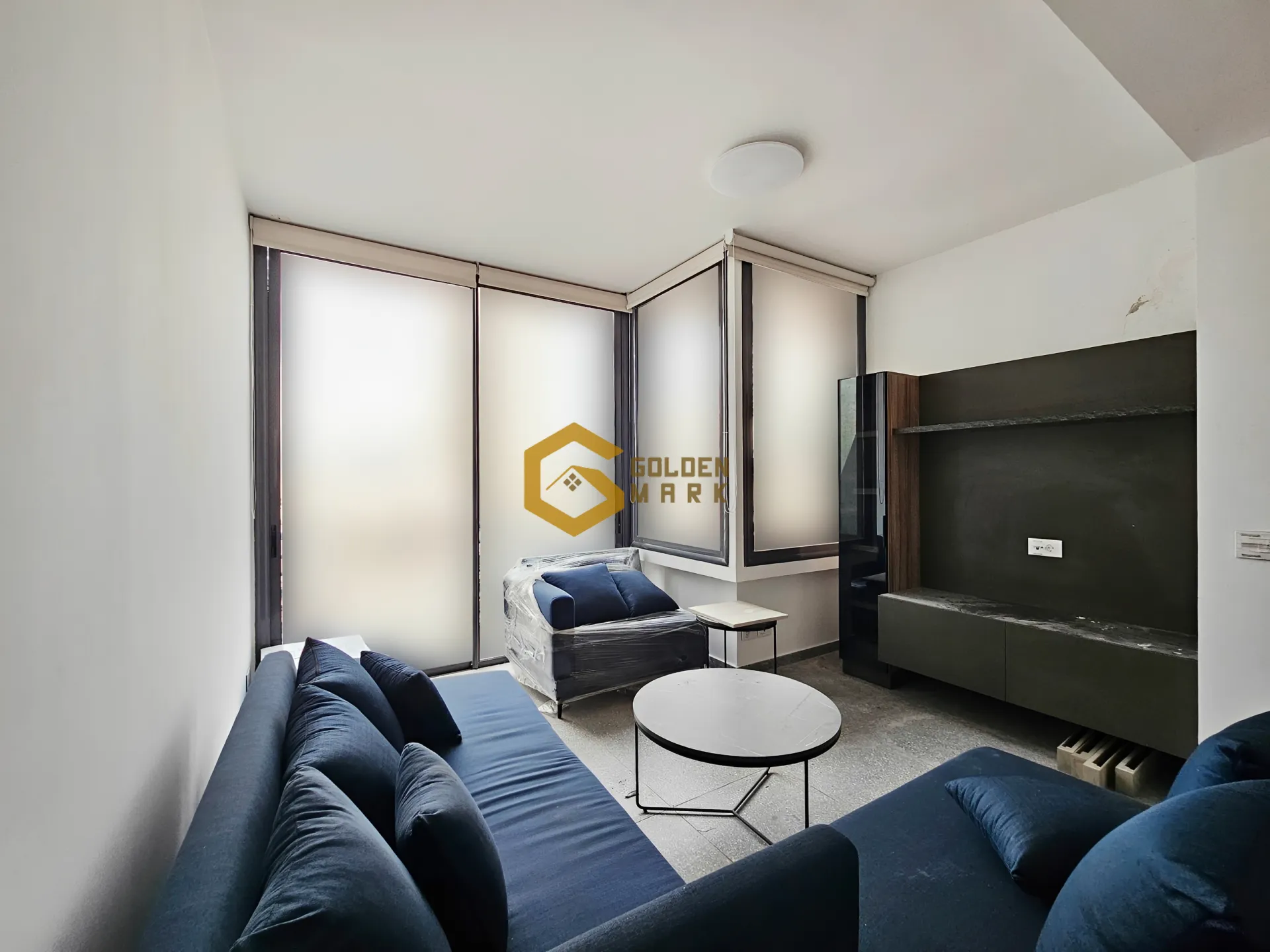 Apartment for Sale in Achrafieh, Beirut - 2 bed, 2 bath
